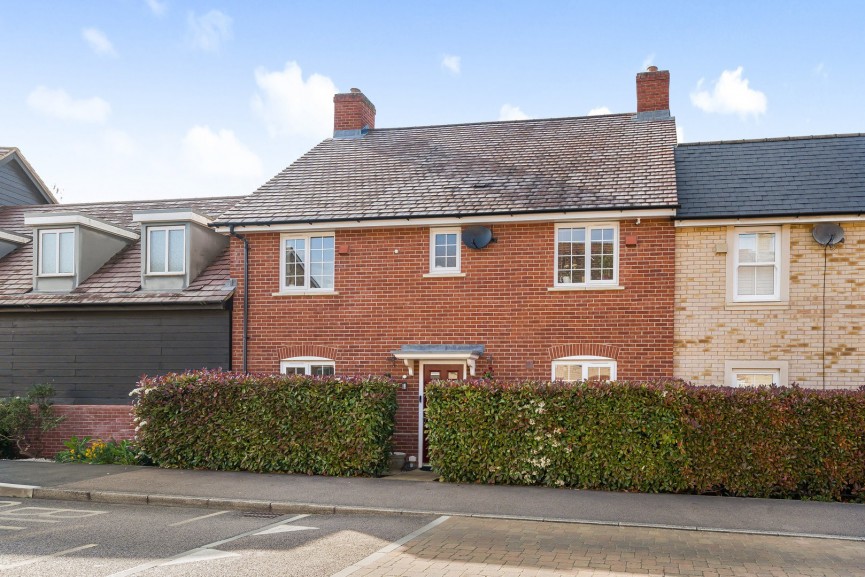 4 bedroom House for Sale Valerian Way, STOTFOLD, Bedfordshire