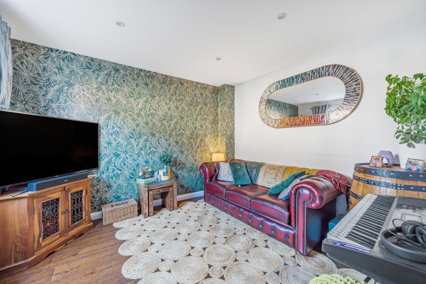 4 bedroom House for Sale Valerian Way, STOTFOLD, Bedfordshire