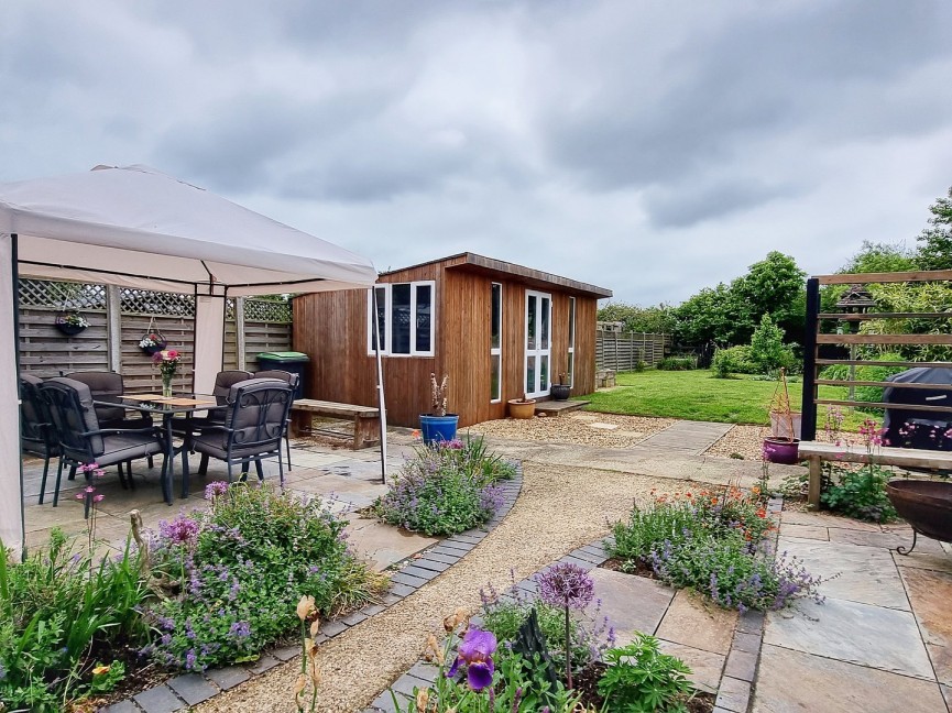 3 bedroom House for Sale Wilstead, Bedford
