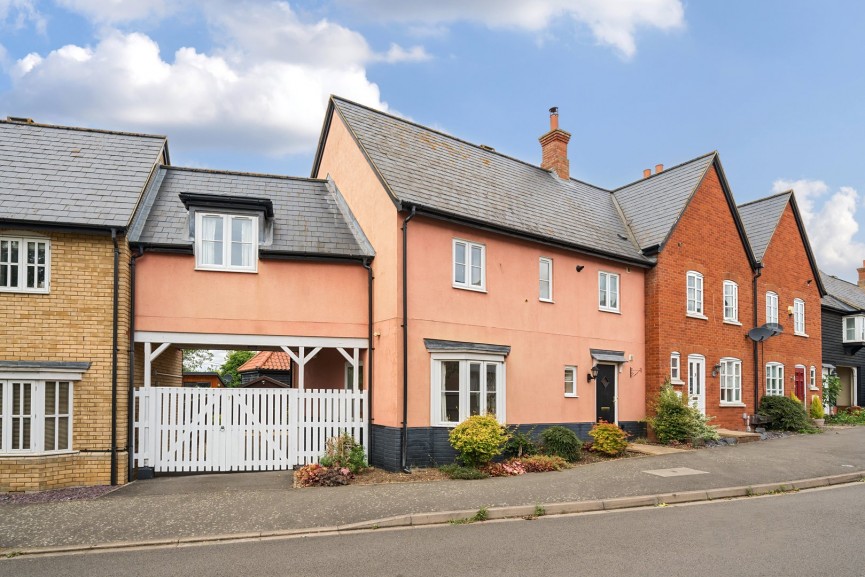 3 bedroom House for Sale Dove House Drive, Henlow, Bedfordshire