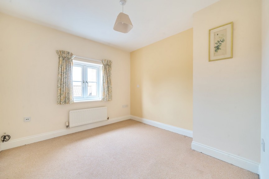 3 bedroom House for Sale Dove House Drive, Henlow, Bedfordshire