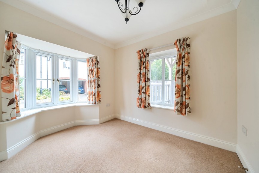 3 bedroom House for Sale Dove House Drive, Henlow, Bedfordshire