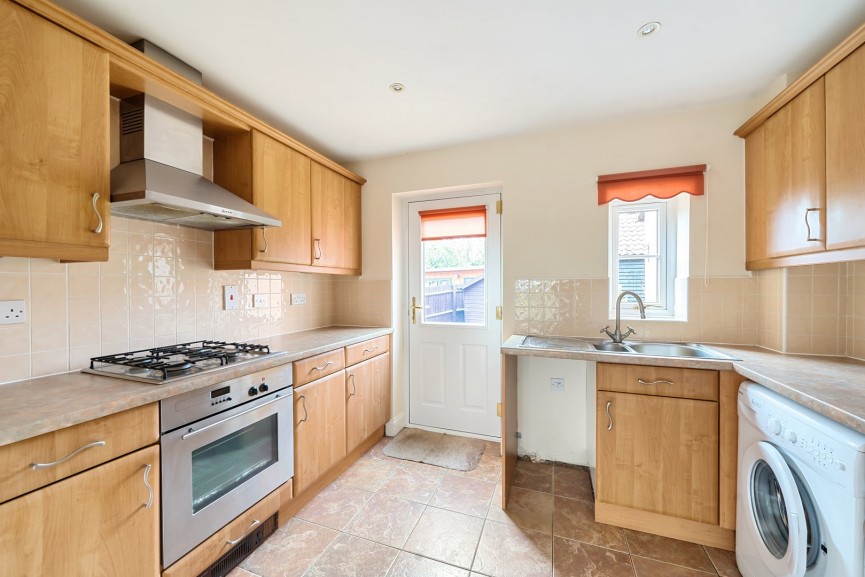 3 bedroom House for Sale Dove House Drive, Henlow, Bedfordshire
