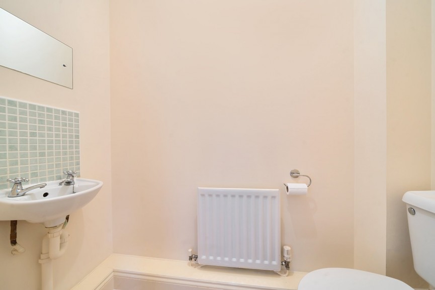3 bedroom House for Sale Dove House Drive, Henlow, Bedfordshire