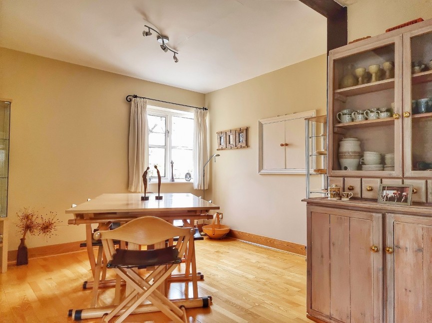 4 bedroom House for Sale Silsoe, Bedfordshire