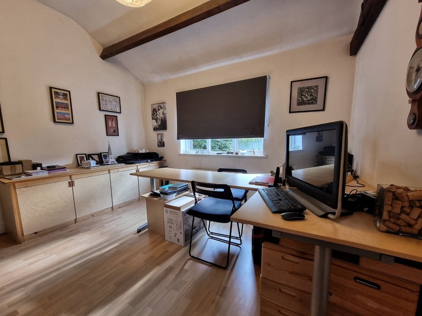 4 bedroom House for Sale Silsoe, Bedfordshire