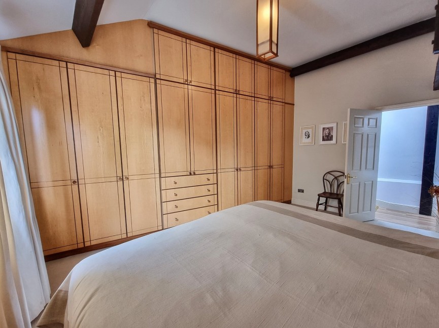 4 bedroom House for Sale Silsoe, Bedfordshire