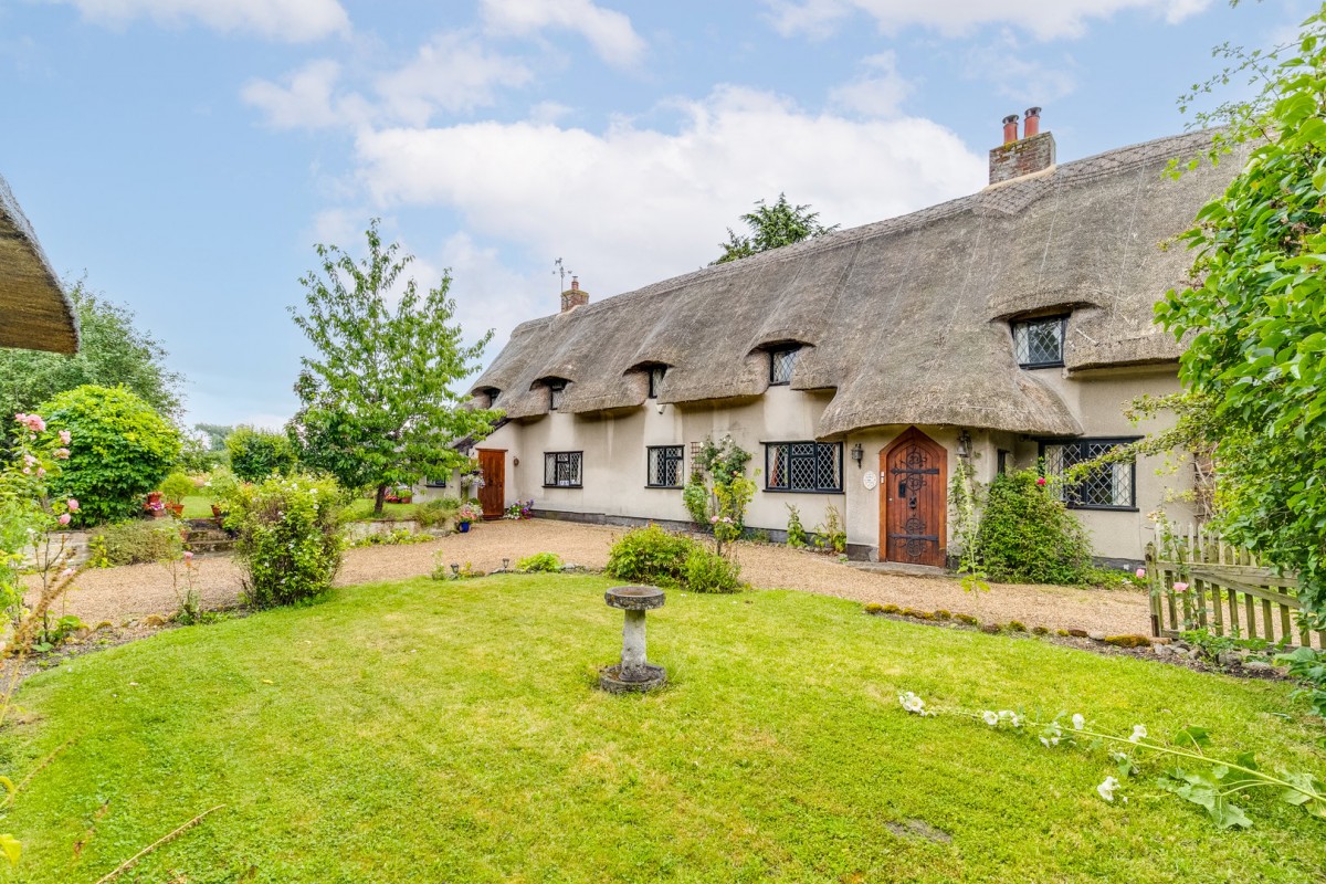 4 bedrooms Cottage for Sale in Abington Pigotts, Cambridgeshire