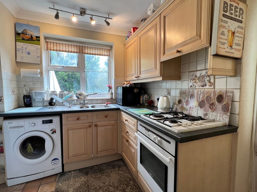 2 bedroom House for Sale Vine Close, Welwyn Garden City, Hertfordshire