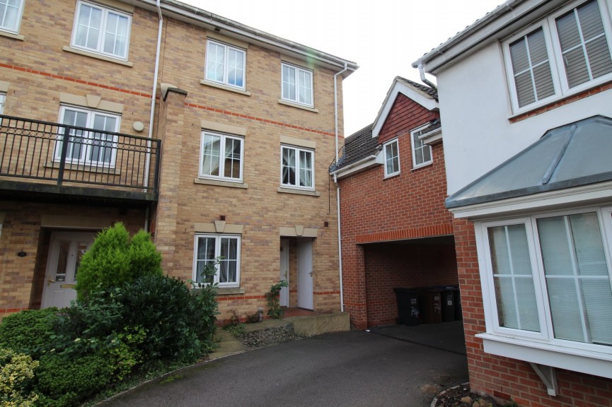 3 bedroom House for Letting Campion Road, Hatfield, Hertfordshire