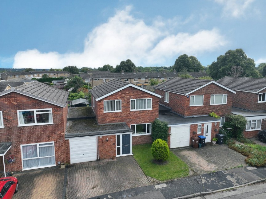 3 bedroom House for Sale Robin Mead, Welwyn Garden City, Hertfordshire