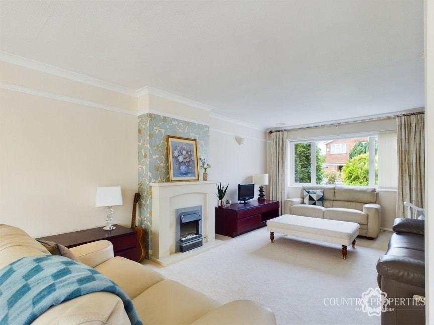 3 bedroom House for Sale Robin Mead, Welwyn Garden City, Hertfordshire