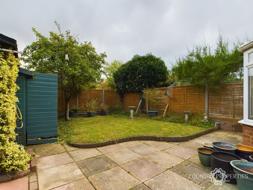 3 bedroom House for Sale Robin Mead, Welwyn Garden City, Hertfordshire