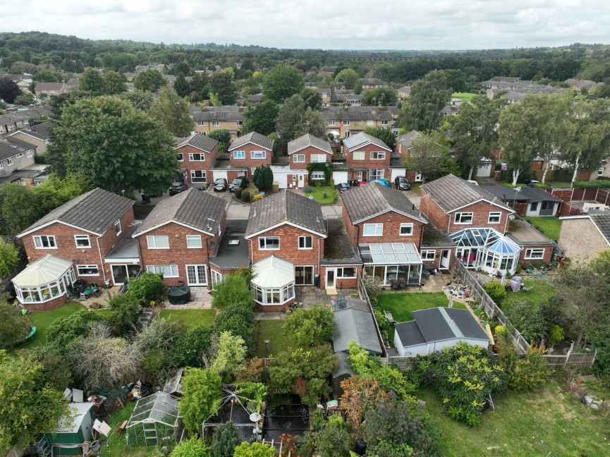 3 bedroom House for Sale Robin Mead, Welwyn Garden City, Hertfordshire