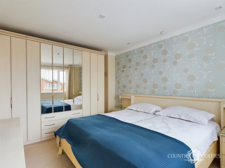 3 bedroom House for Sale Robin Mead, Welwyn Garden City, Hertfordshire