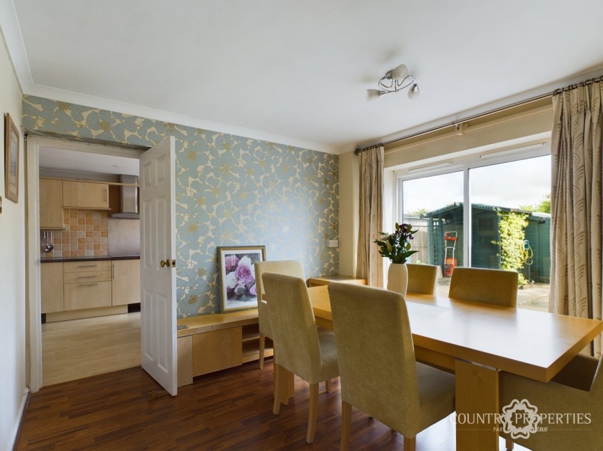 3 bedroom House for Sale Robin Mead, Welwyn Garden City, Hertfordshire