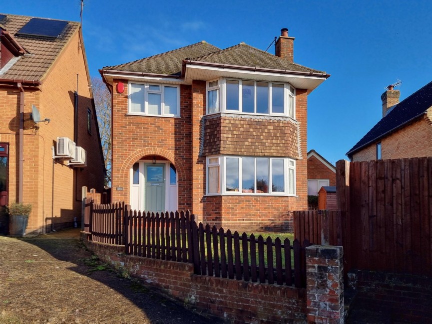 3 bedroom House for Sale Clophill, Bedfordshire