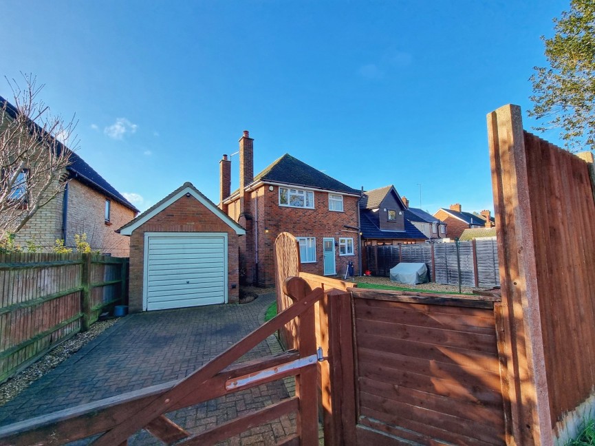 3 bedroom House for Sale Clophill, Bedfordshire