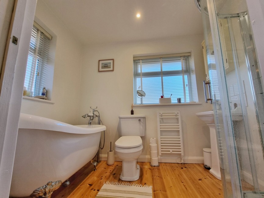 3 bedroom House for Sale Clophill, Bedfordshire