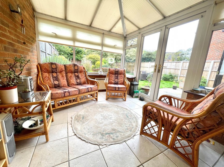 3 bedroom House for Sale Woodcock Road, Royston, Hertfordshire