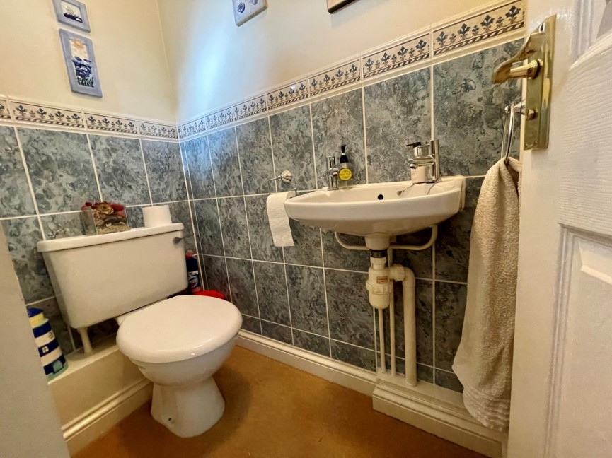 3 bedroom House for Sale Woodcock Road, Royston, Hertfordshire