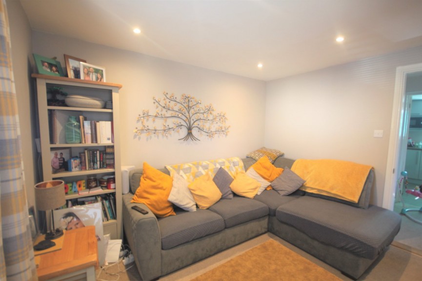 1 bedroom House for Letting High Street, Arlesey, Bedfordshire