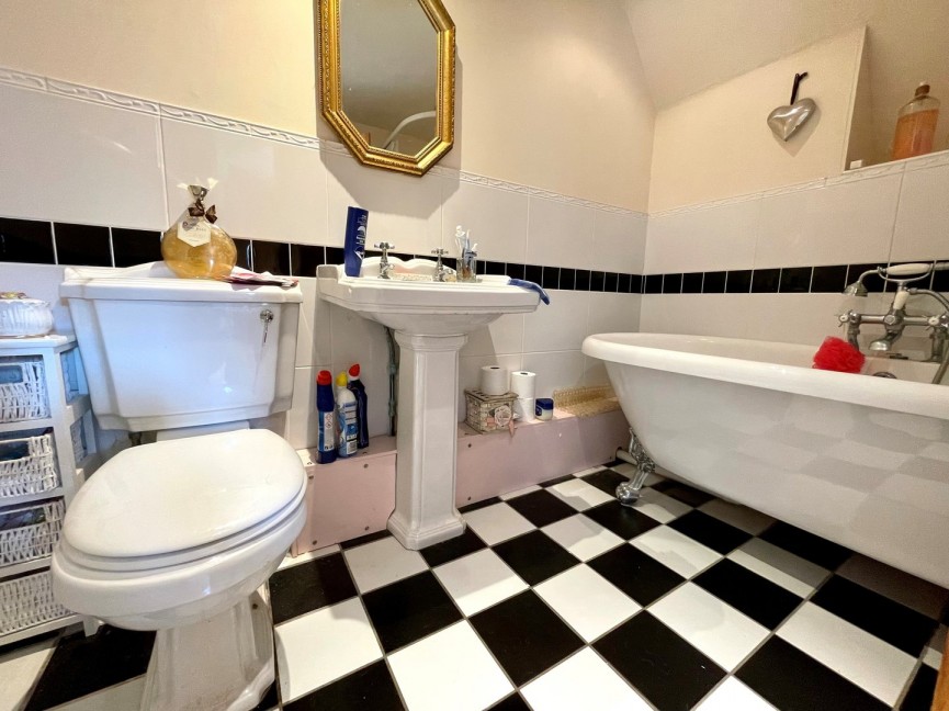 3 bedroom House for Sale West End, Ashwell, Hertfordshire
