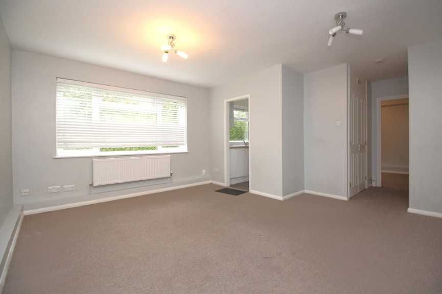 1 bedroom Flat for Letting Hazelwood Close, Hitchin, Hertfordshire
