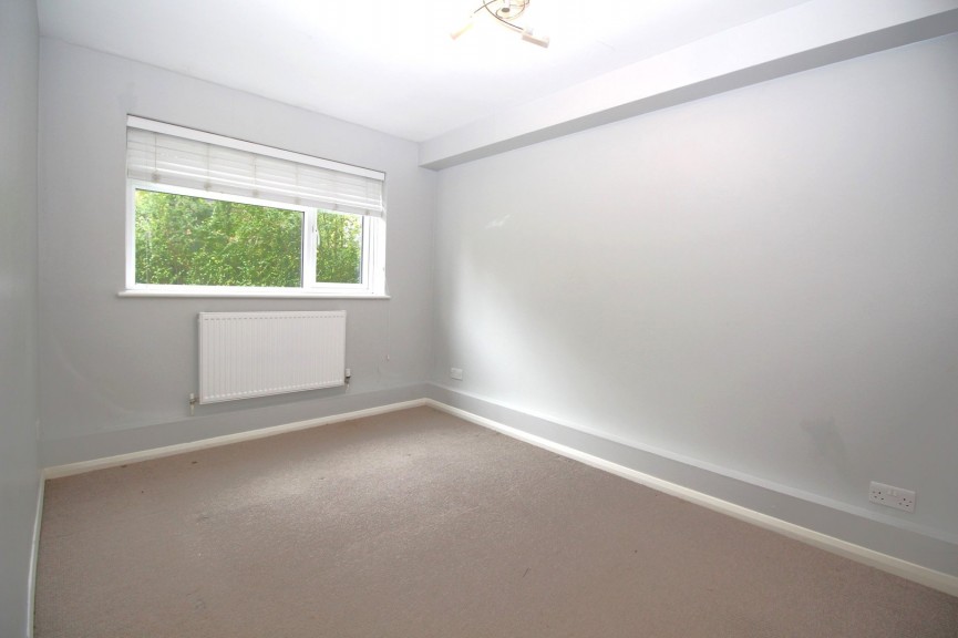 1 bedroom Flat for Letting Hazelwood Close, Hitchin, Hertfordshire