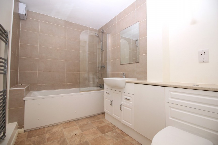 1 bedroom Flat for Letting Hazelwood Close, Hitchin, Hertfordshire