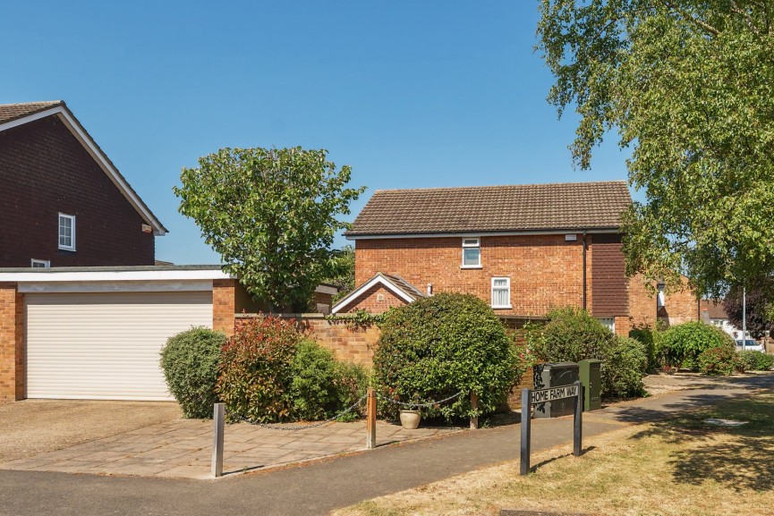 Home Farm Way, Westoning, Bedfordshire