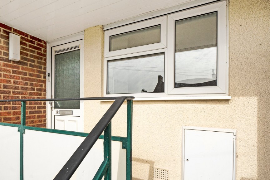 2 bedroom Flat for Sale Hitchin Road, Stotfold, Bedfordshire