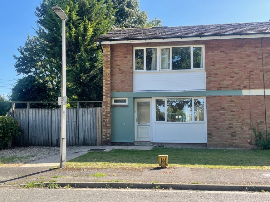 3 bedroom House for Letting Stuart Drive, Royston, Hertfordshire