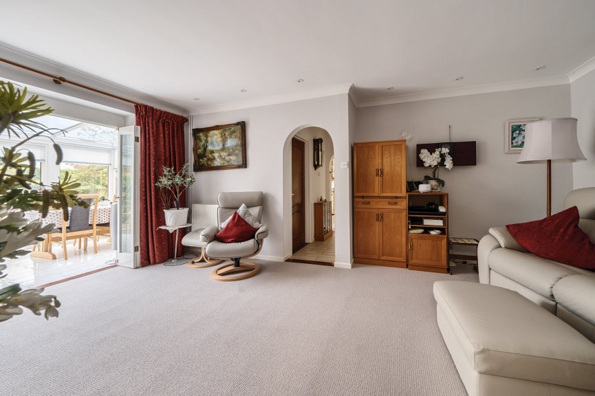 2 bedroom Bungalow for Sale Stotfold, Hitchin, Bedfordshire