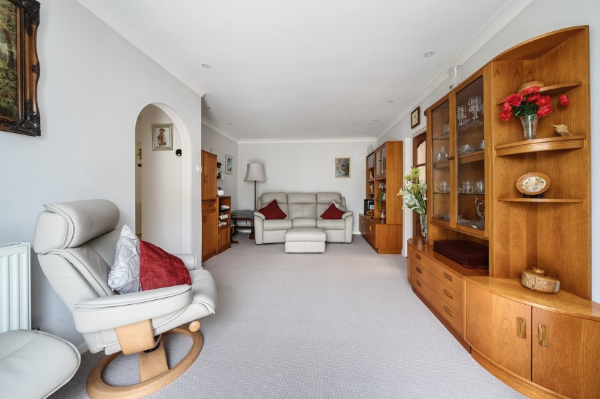 2 bedroom Bungalow for Sale Stotfold, Hitchin, Bedfordshire