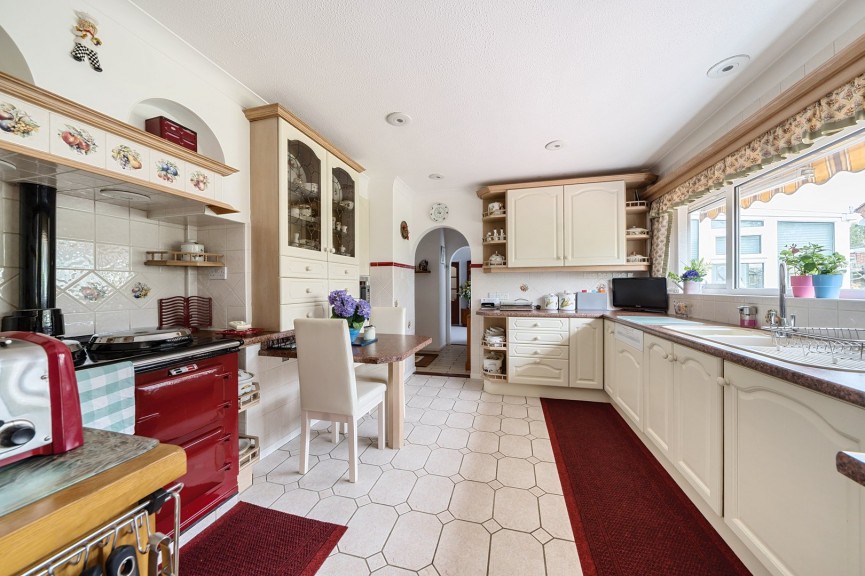 2 bedroom Bungalow for Sale Stotfold, Hitchin, Bedfordshire