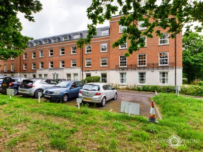 College Way, Welwyn Garden City, Hertfordshire