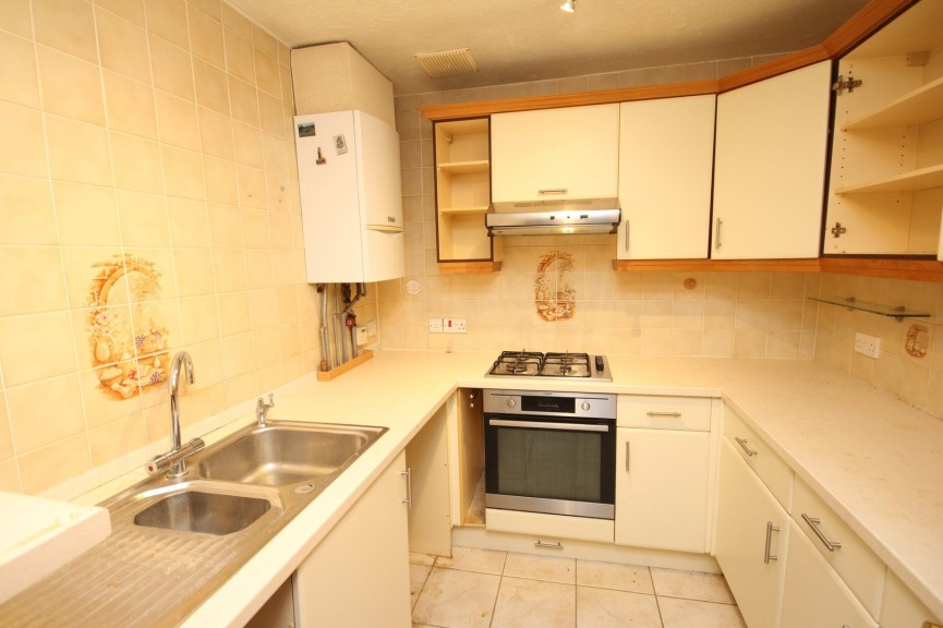 1 bedroom Flat for Sale Norton Way South, Letchworth Garden City, Hertfordshire