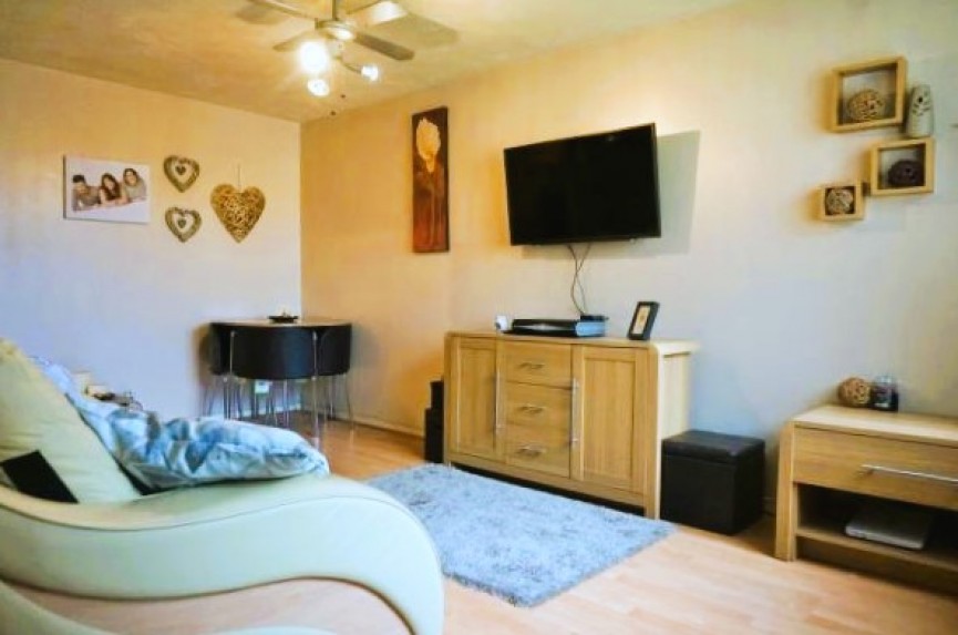 1 bedroom Flat for Letting Redwood Grove, Bedford