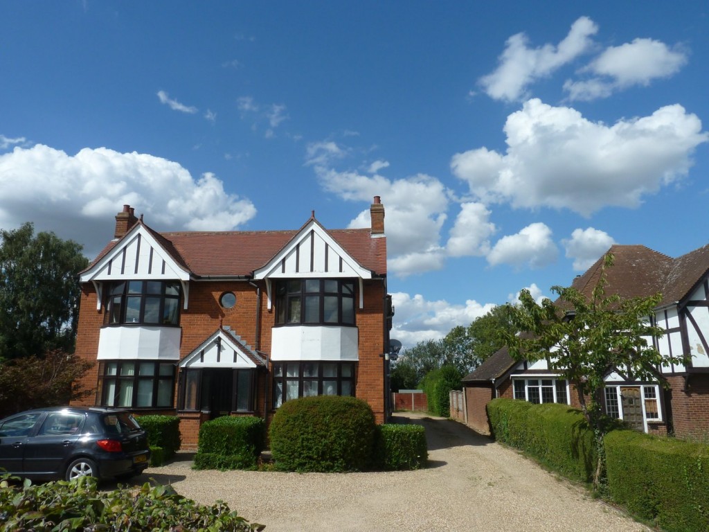 Lower Stondon, Beds