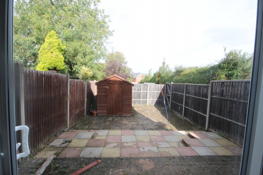 2 bedroom Flat for Letting Lower Stondon, Beds