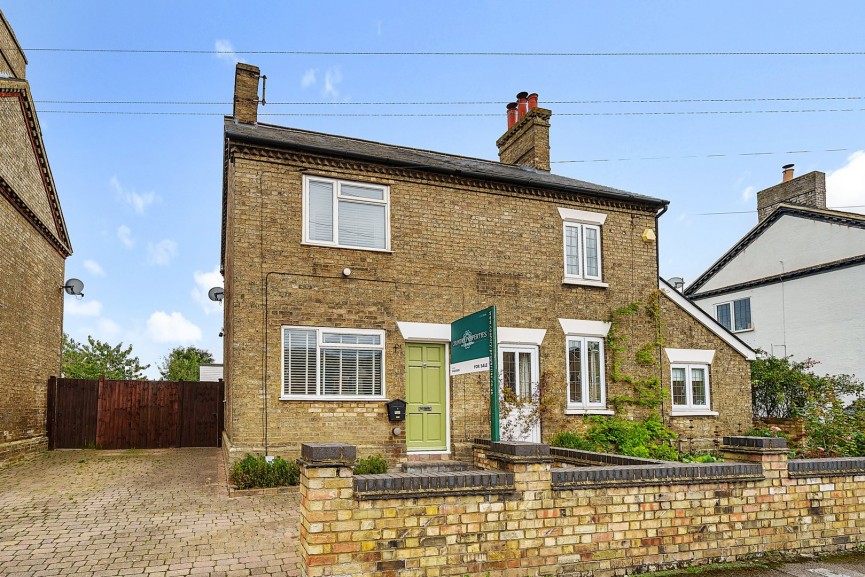 3 bedroom House for Sale Regent Street, Stotfold, Bedfordshire