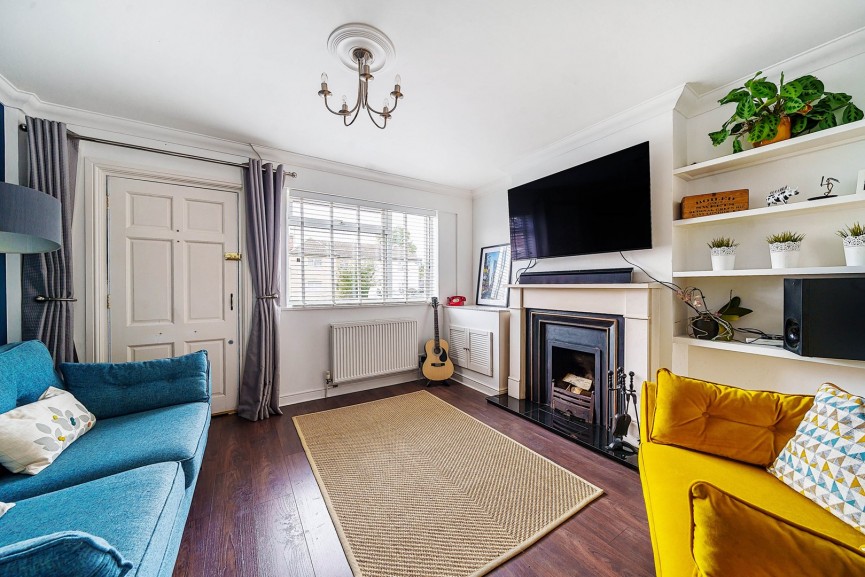 3 bedroom House for Sale Regent Street, Stotfold, Bedfordshire