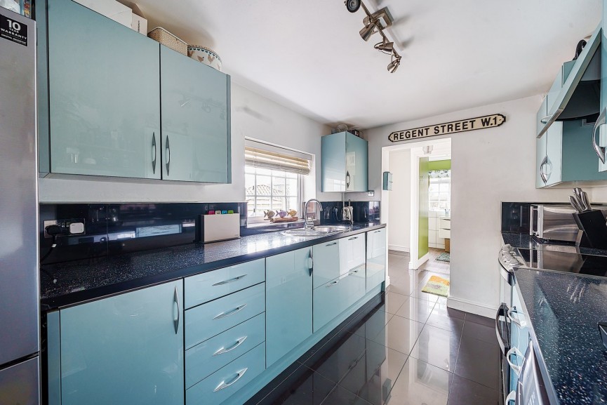 3 bedroom House for Sale Regent Street, Stotfold, Bedfordshire