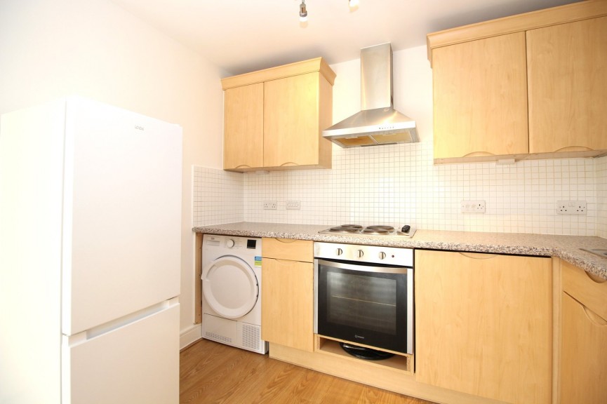 2 bedroom Flat for Letting Nightingale Road, Hitchin, Hertfordshire