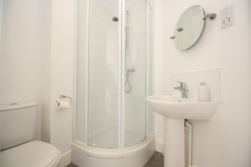2 bedroom Flat for Letting Nightingale Road, Hitchin, Hertfordshire