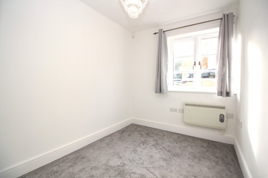 2 bedroom Flat for Letting Nightingale Road, Hitchin, Hertfordshire
