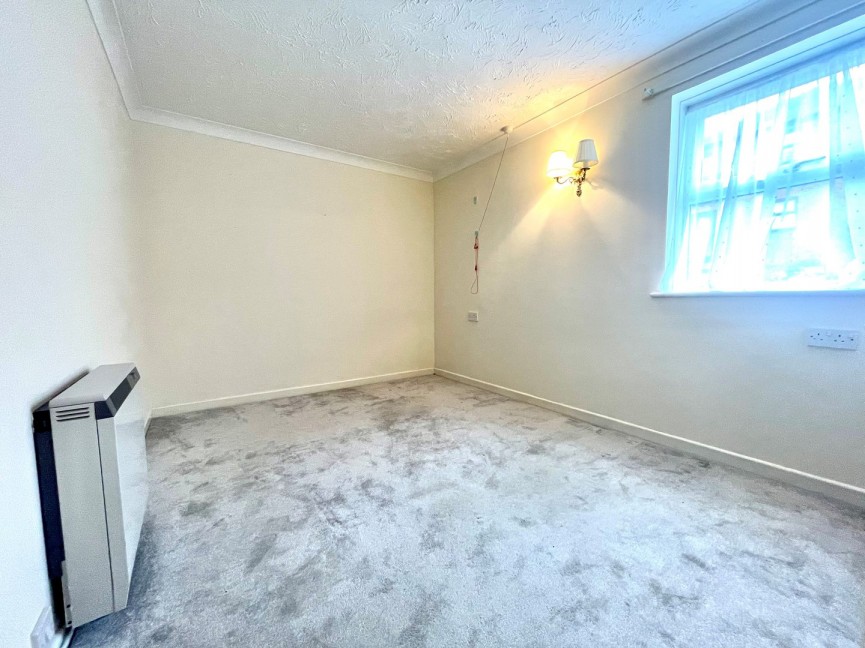 1 bedroom Flat for Sale Elmwood Court, BALDOCK, Hertfordshire