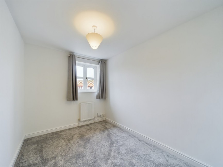 3 bedroom House for Letting Stirling Close, Hitchin, Hertfordshire