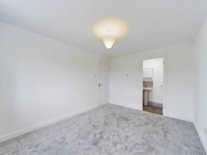 3 bedroom House for Letting Stirling Close, Hitchin, Hertfordshire
